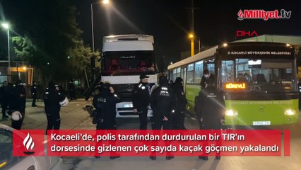 TIR'ın dorsesinde saklanmış çok sayıda kaçak göçmen yakalandı