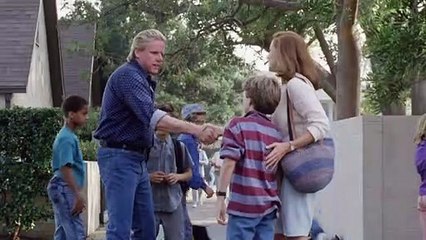 Hider in the House Bande-annonce (EN)