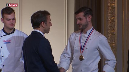 Descargar video: Emmanuel Macron : l'allocution du président aux boulangers