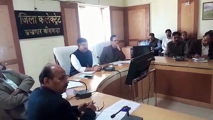 प्रथम आने वाले विभागों को सराहा, फ्लैगशिप योजनाओं की ली जानकारी