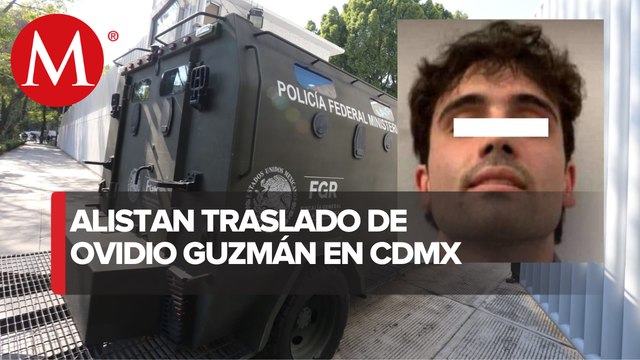 Llegan vehículos blindados a la FGR en Paseo de la Reforma