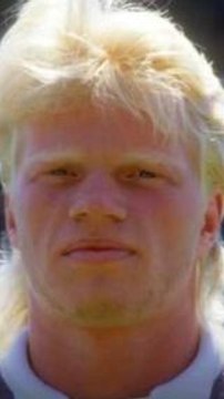 Retour en images sur les dates clés de la carrière de Kahn !