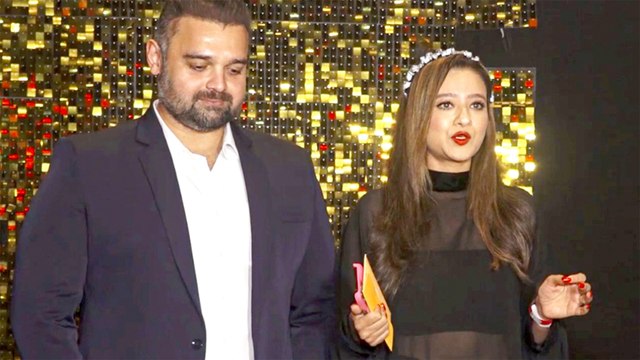 अनुपमा' शो के एक्टर रुशद राणा और केतकी वालावलकर के वेडिंग रिसेप्शन पर पहुंचे कई कलाकार