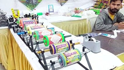 VEDIO :  रंग-बिरंगे पतंग देखते ही हो रहा पतंगबाजी का मन