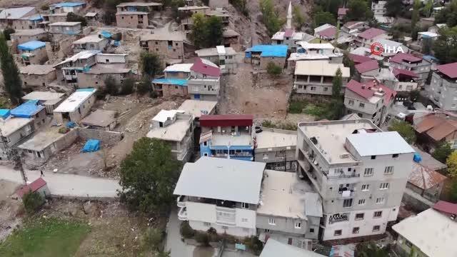 Bu okulda 'mavi önlük' geleneği sürdürülüyor