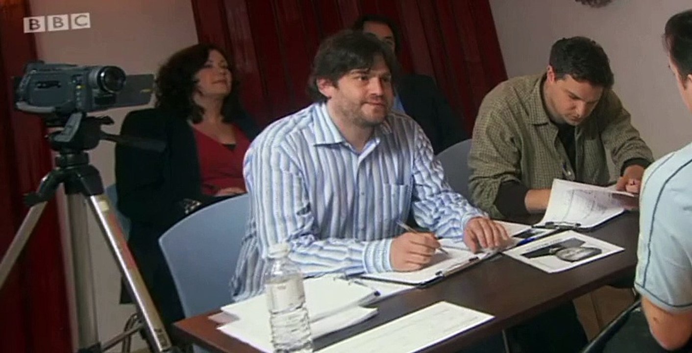 Extras S02 E07