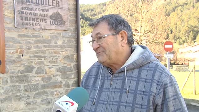 La falta de nieve arruina a varias poblaciones que dependen del esquí