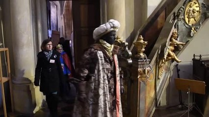 "Üç Kral Bayramı" dolayısıyla Prag'da geçit töreni düzenlendi