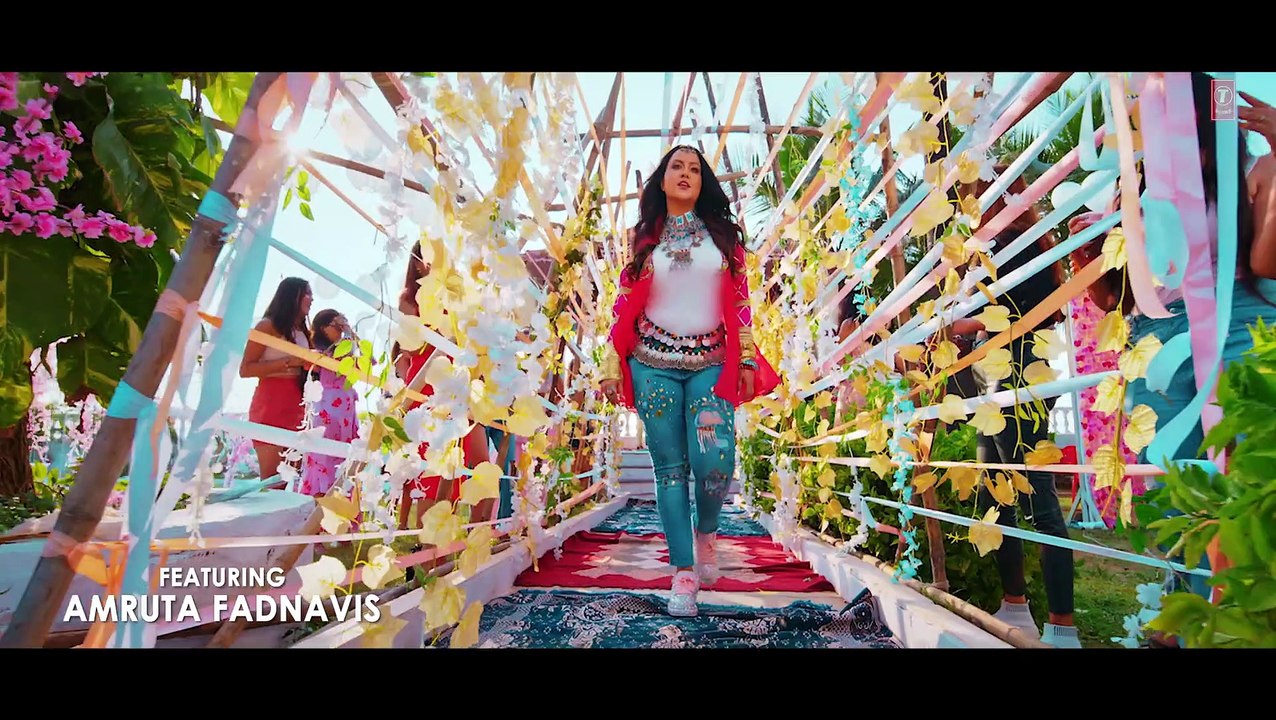 Mood Banaleya (Video) Amruta Fadnavis, Meet Bros | Avinash Mishra, Mehak Ghai | Kumaar