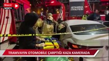 Zeytinburnu'nda tramvay otomobile çarptı 