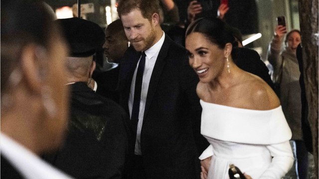 Voici - Il faudrait une thérapie : ces scènes de Suits avec Meghan Markle que le prince Harry n'a pas supporté