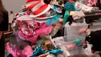 Get Organized with The Home Edit - Se1 - Ep06 - Neil Patrick Harris and a Brooklyn Kitchen HD Watch