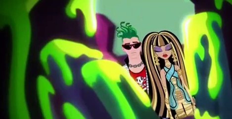 Monster High S03 E043 - Invasion of the Ghoul Snatchers