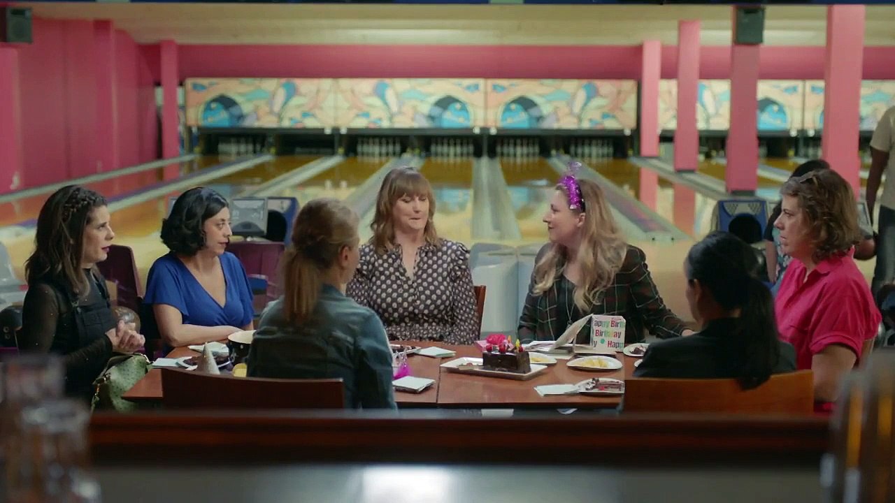 Baroness von Sketch Show - Se4 - Ep04 - No One Wants To Be That Lady HD Watch