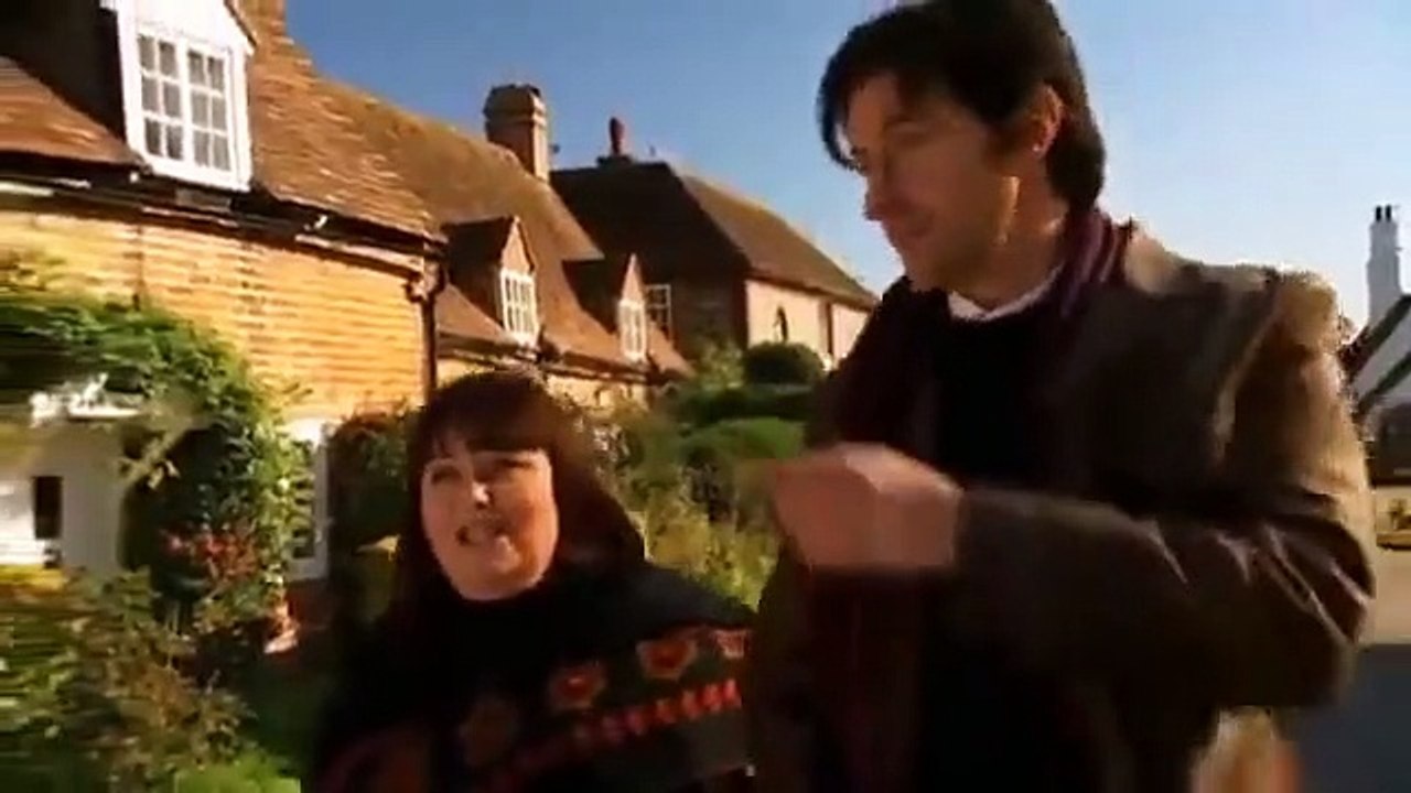 Vicar of Dibley - Se4 - Ep05 - The Handsome Stranger HD Watch