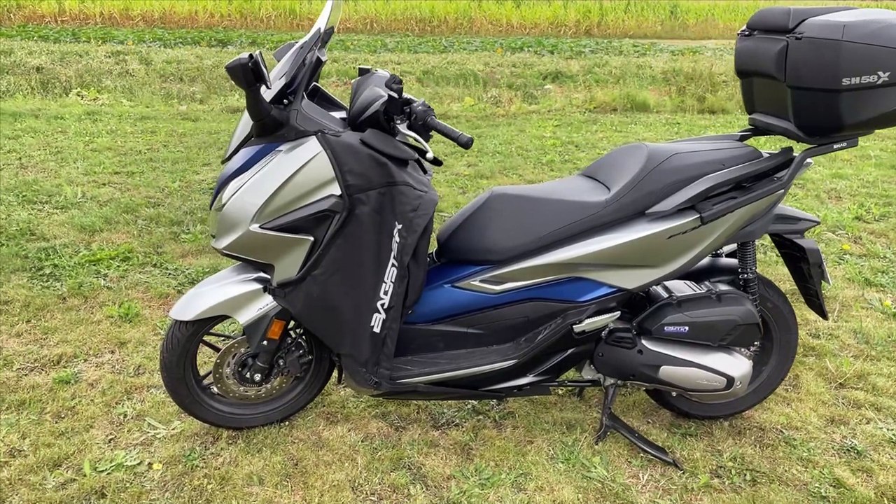 Essai Honda Forza 125: 350 KG SUR UN SCOOTER!!
