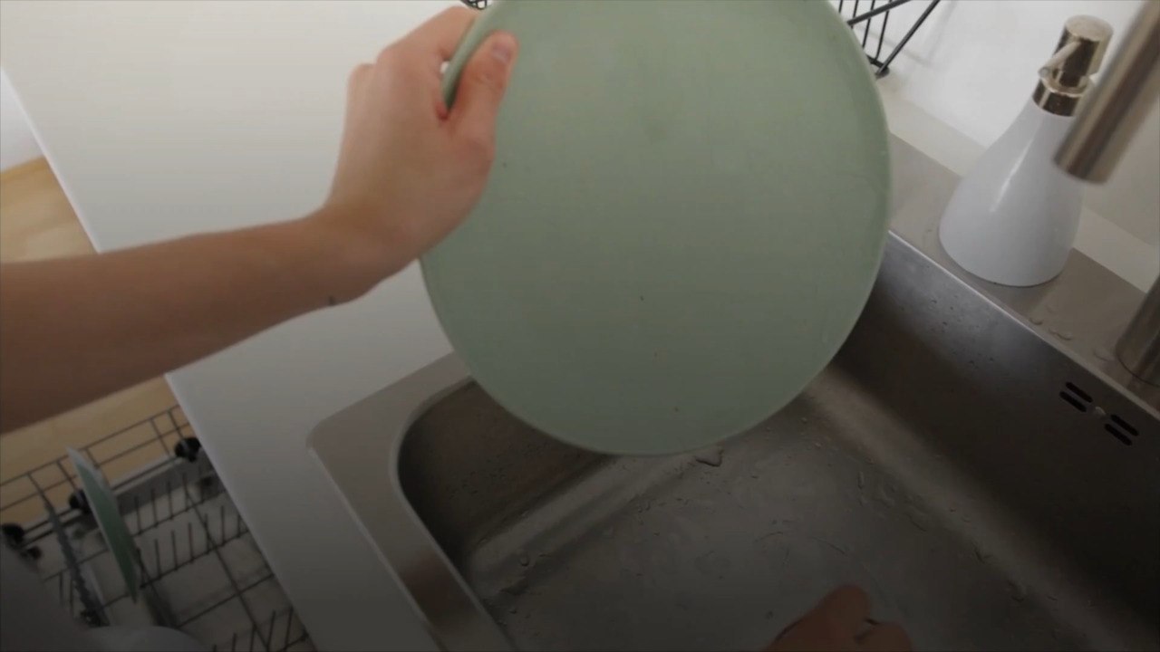Why Plastic Doesn't Dry In The Dishwasher video Dailymotion