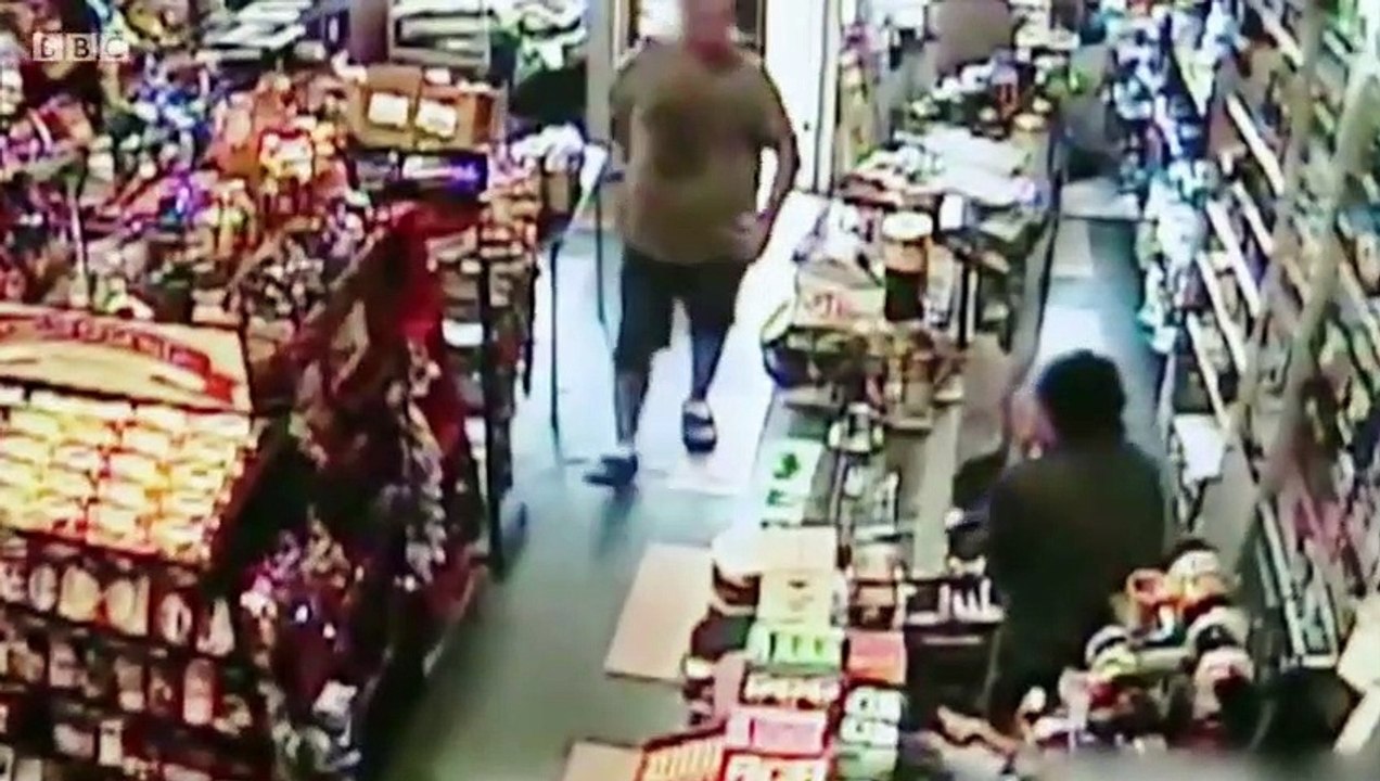 Caught Red Handed - Se7 - Ep20 HD Watch