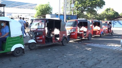 Policía Nacional presenta plan de circulación segura para caponeras y mototaxis