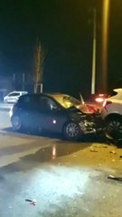 Duble yolda karşıya geçerken otomobil çarpan genç yaşamını yitirdi