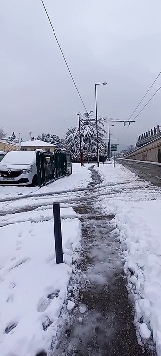 La France Sous la Neige  ☃️  Grenoble & Échirolles #Grenoble #Échirolles #Neige (212)