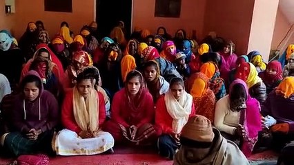 सत्संग में सुनाए भजन, पाई पौष बड़ा की प्रसादी