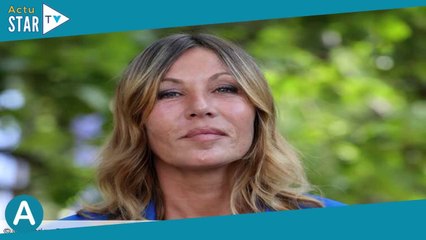 « On s’engueulait pas mal » : Mathilde Seigner revient sur sa relation avec Johnny Hallyday