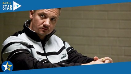 Jeremy Renner gravement blessé : l'acteur publie une nouvelle photo de lui à l'hôpital pour remercie