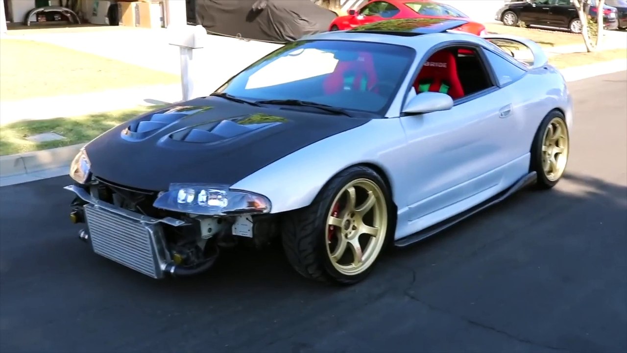 Mitsubishi Eclipse GSX Construction Takes Just 22 Minutes!