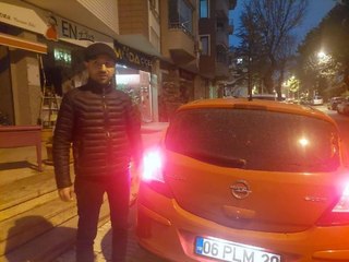 GENÇ PARTİ ÇORUM İL BAŞKAN ERENLER'İN ARACINA TÜFEKLE ATEŞ AÇILDI