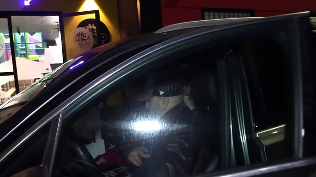 Kiko Rivera, muy sonriente, evita pronunciarse sobre su madre, Isabel Pantoja