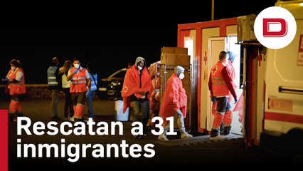 Rescatada una embarcación con 31 inmigrantes en la costa de Lanzarote