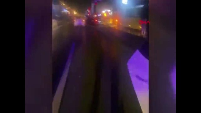 Kaza yaptılar yardıma gelen sağlık görevlisine koltuk değneği ile saldırdılar!