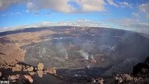 Il vulcano Kilauea ha ripreso a eruttare: le suggestive immagini in time laps