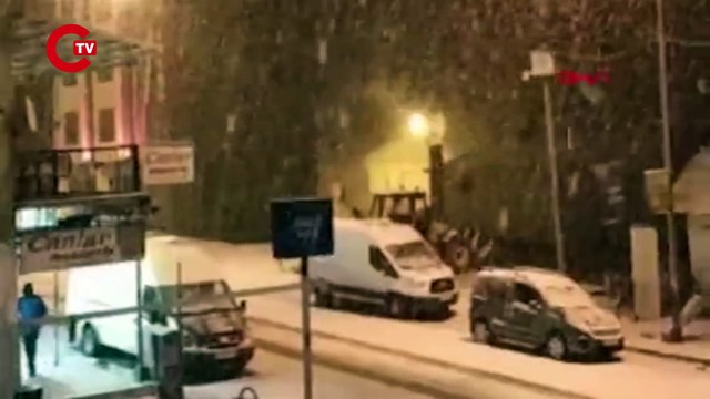 Tunceli’de kar yağışı nedeniyle 15 köy yolu ulaşıma kapandı