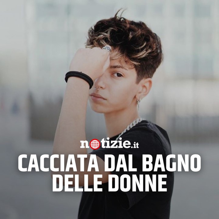 Tiktoker si sfoga: "Sono stata cacciata dal bagno delle donne, ovvero il MIO bagno"