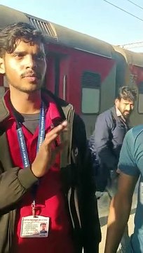 Illegal vendors beat up legal vendors in Gondwana Express