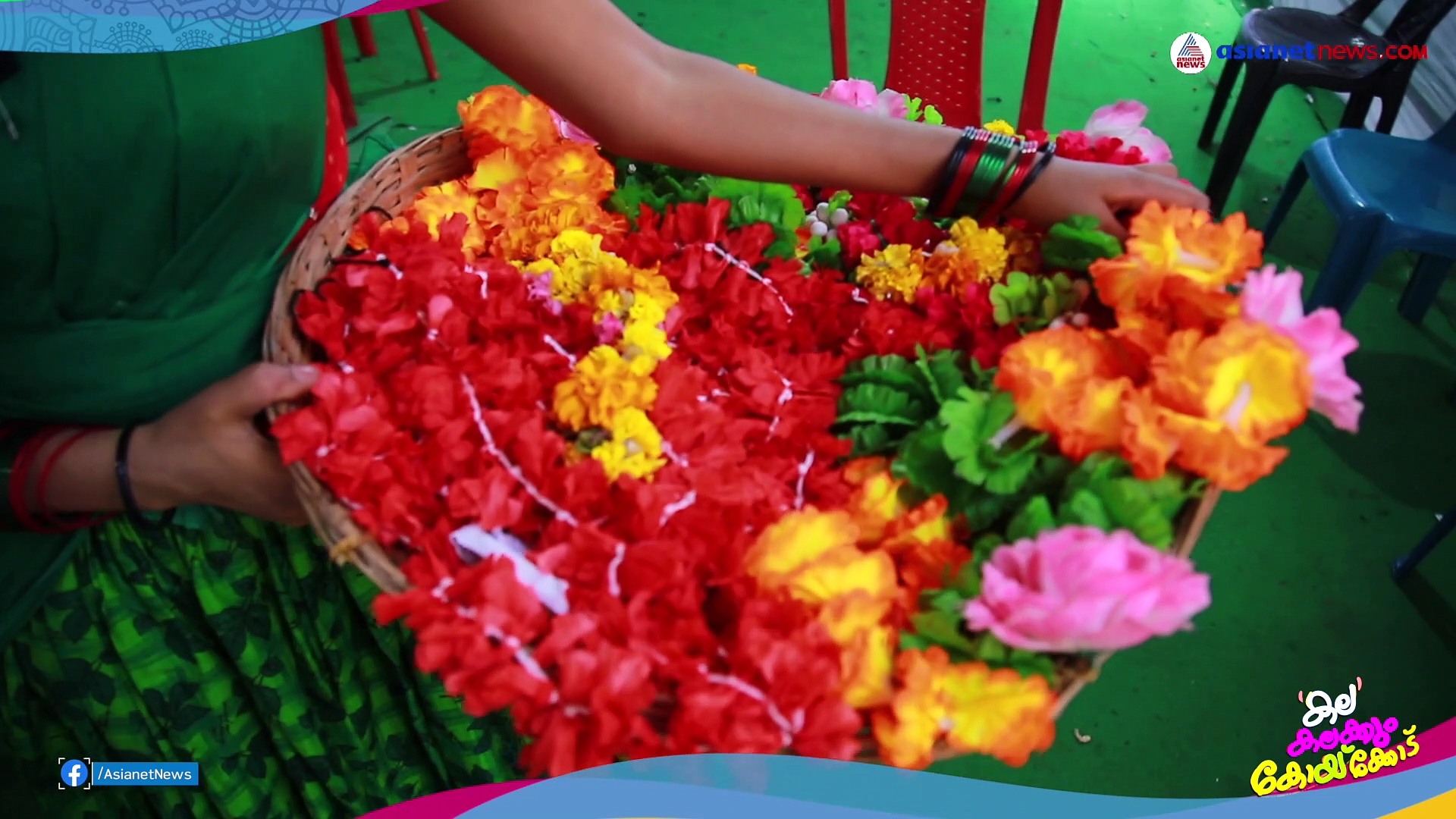 അരിവാൾ, കുട്ട, നെൽക്കതിർ: ഇവിടെ എല്ലാം പഴയപോലെ