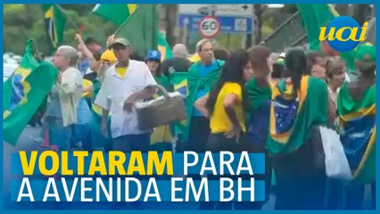 Bolsonaristas voltam para Raja após retirada de barracas