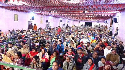 पिता  का चल रहा था दूसरी औरत से लव खुली पोल उडी धज्जियाँ _