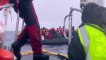 Ocean Viking, il momento del salvataggio di 37 persone