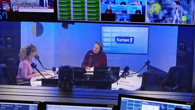 Paris : plusieurs centaines de personnes ont défilé pour la manifestation des Gilets jaunes