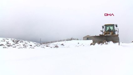 MUŞ'UN YÜKSEK KESİMLERİNDE KAR YAĞIŞI ETKİLİ OLDU