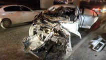 Aşırı hız felaketi: Motoru koptu, iki kişi yola fırladı