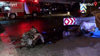 Çekmeköy'de otomobil bariyerlere çarptı; 3 kişi ağır yaralandı