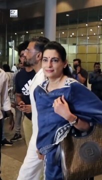 Sunil Shetty & His Wife Made A Stylish Appearance At Airport ❤️