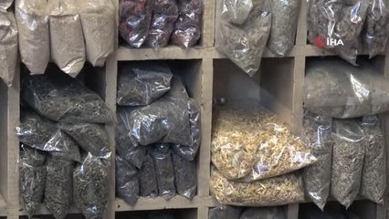 Soğuk algınlığına karşı ilaç görevi gören kış çayına rağbet arttı