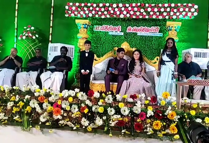 பிலிபைன்ஸ் பெண்ணை பெரியார் வழியில் சுயமரியாதை திருமணம் செய்துகொண்ட அரியலூர் இளைஞர்