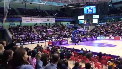 Ambiente en Pisuerga en el UEMC RV Baloncesto-Cantabria