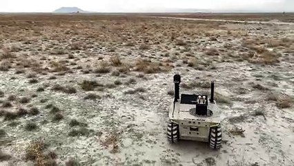 Türkiye'nin robot askeri BARKAN füze fırlattı